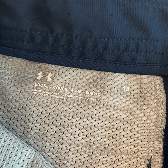 Under Armour Boys golf shorts - Picture 6 of 6